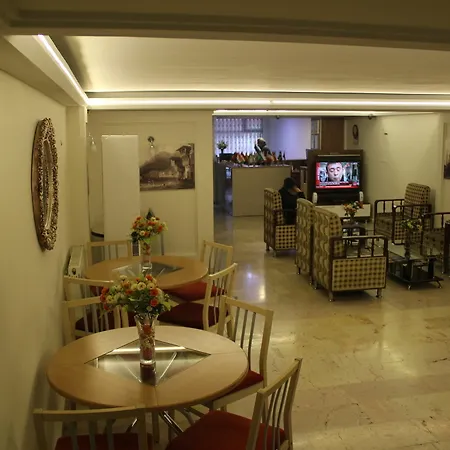 Hotell Sim Old 3*