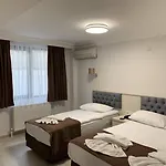 Hotel Sim Old 3*