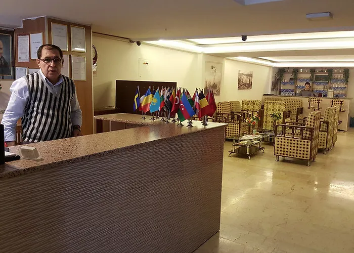 Отель Sim Old 3*