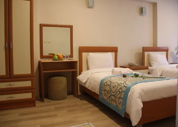 Отель Sim Old 3*