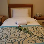 فندق Sim Old 3*